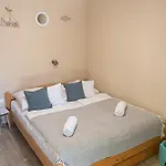 Diofa Vendeghaz 아파트 *