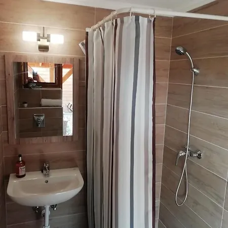 Diofa Vendeghaz Apartment Zamardi